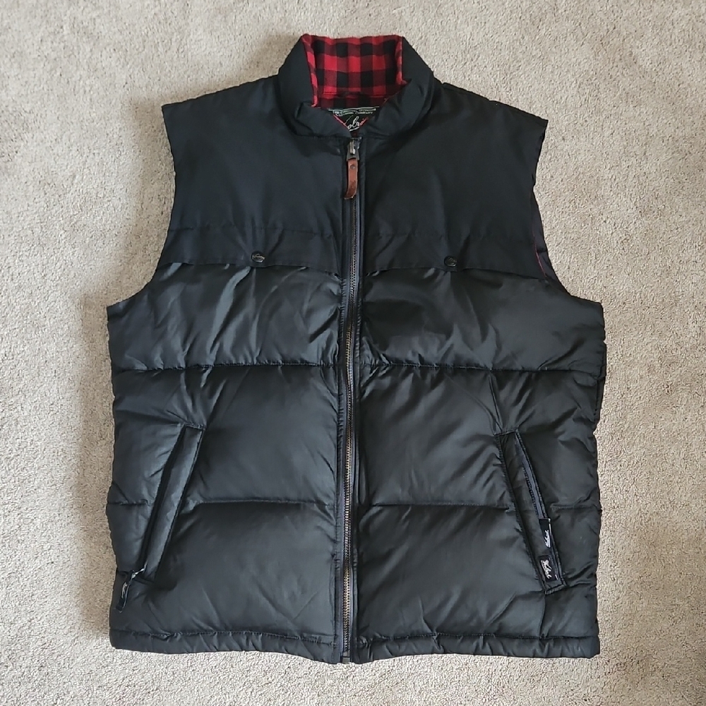 Woolrich Black Puffer Vest with Red Lining